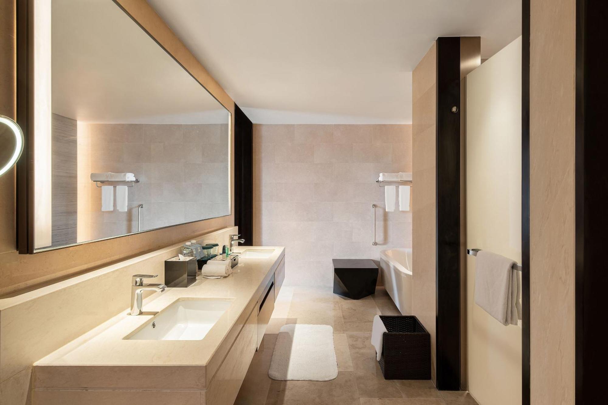 Four Points By Sheraton Chengdu, Anren Exterior photo